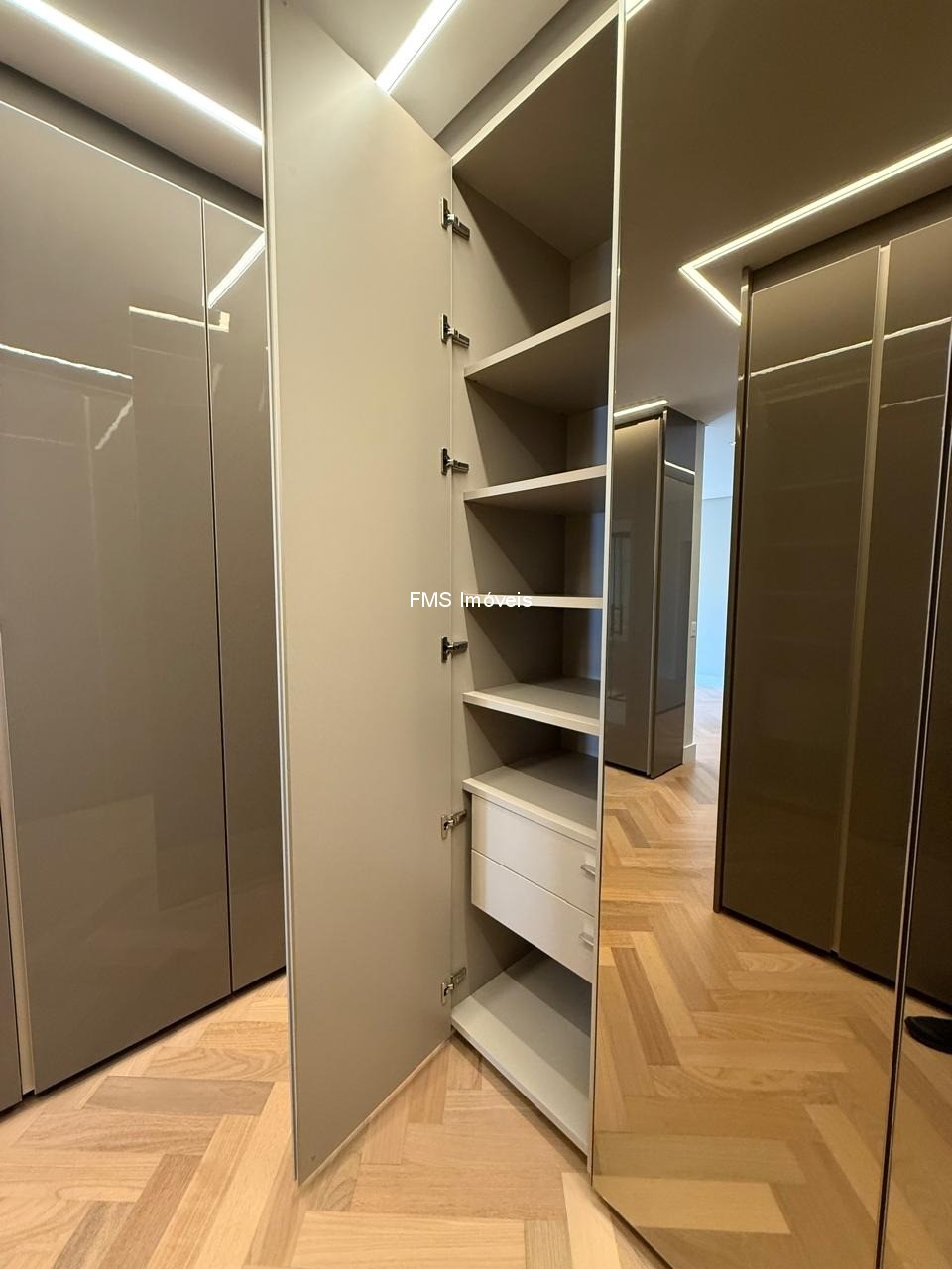 Apartamento, 3 quartos, 290 m² - Foto 21