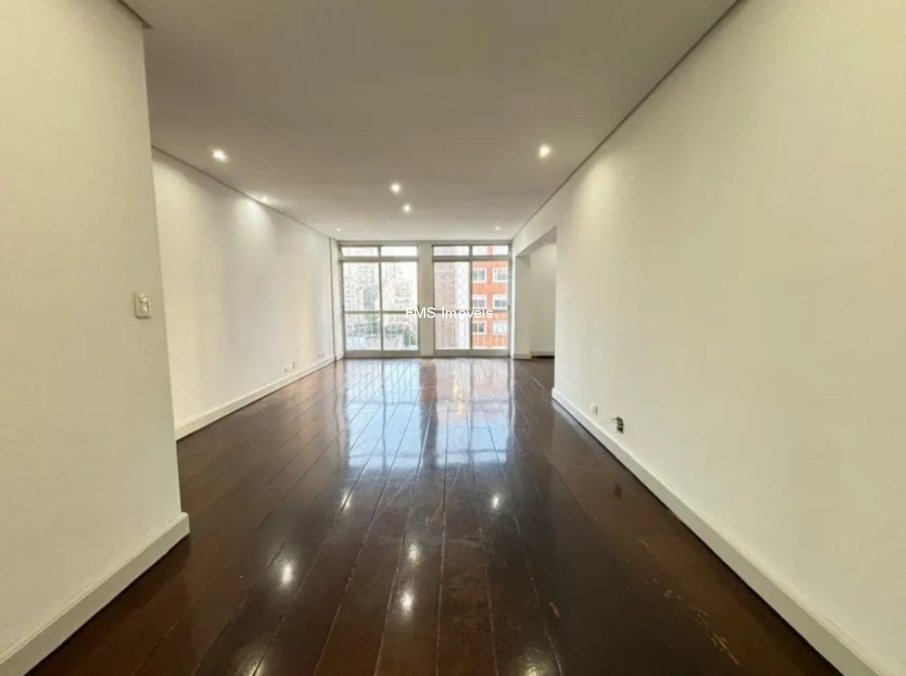Apartamento, 3 quartos, 150 m² - Foto 2