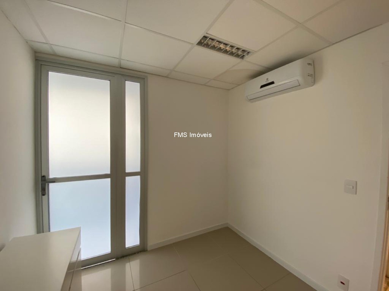 Sala-Conjunto, 40 m² - Foto 1
