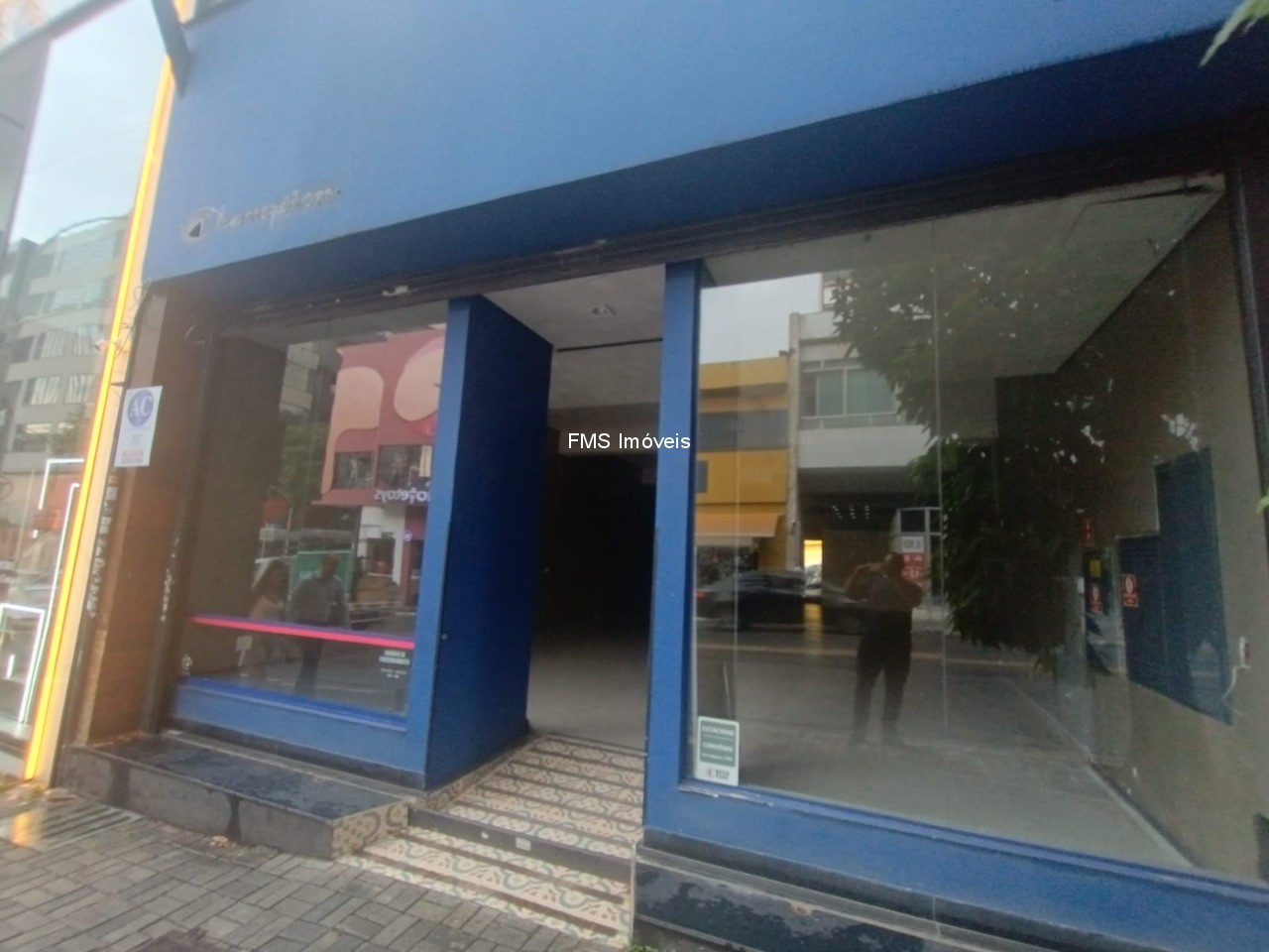 Loja-Salão, 470 m² - Foto 1