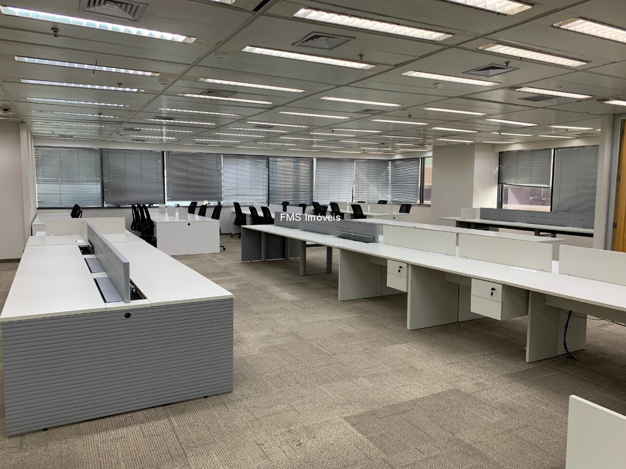 Sala-Conjunto, 295 m² - Foto 1