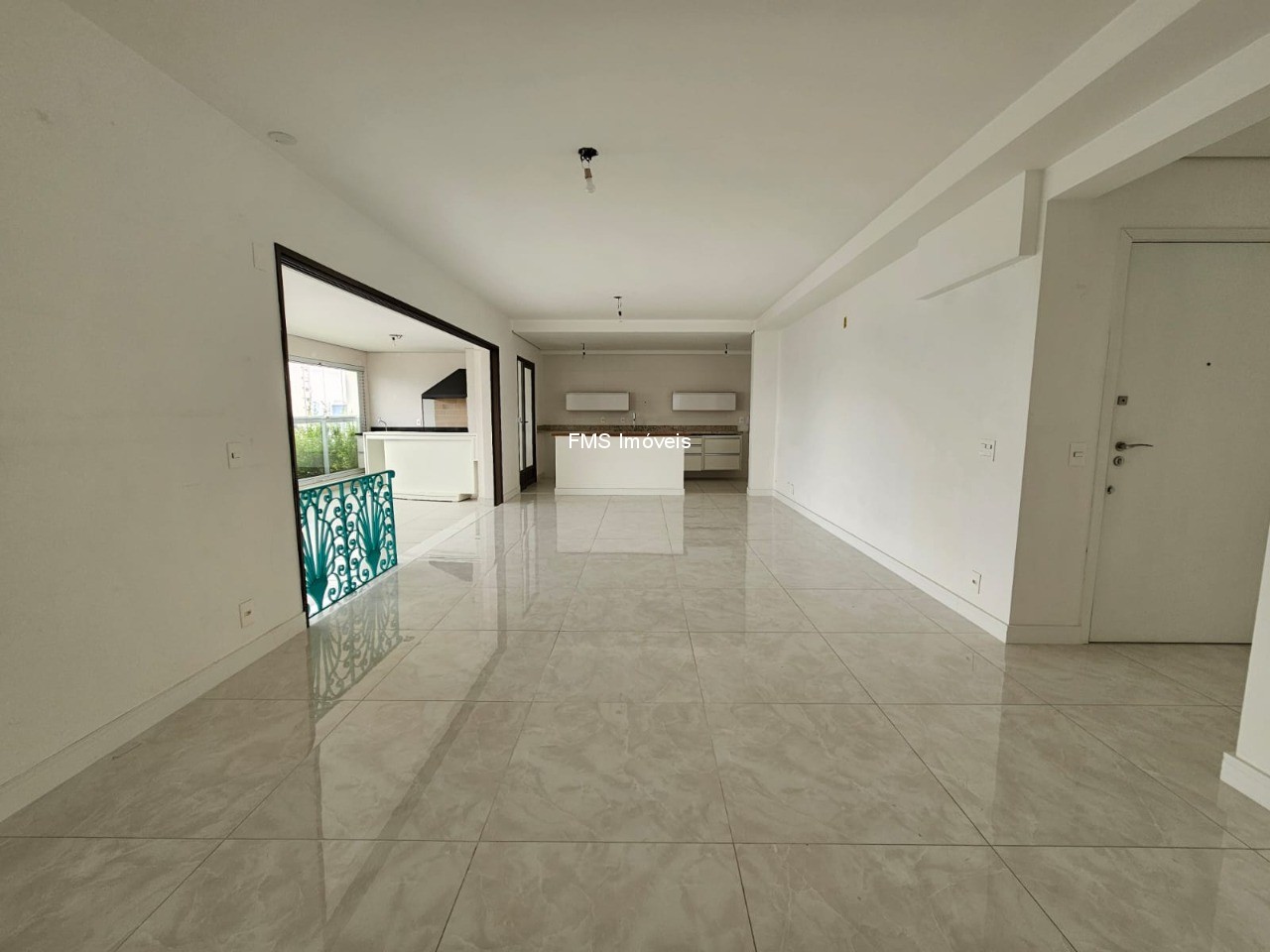 Apartamento, 3 quartos, 178 m² - Foto 2