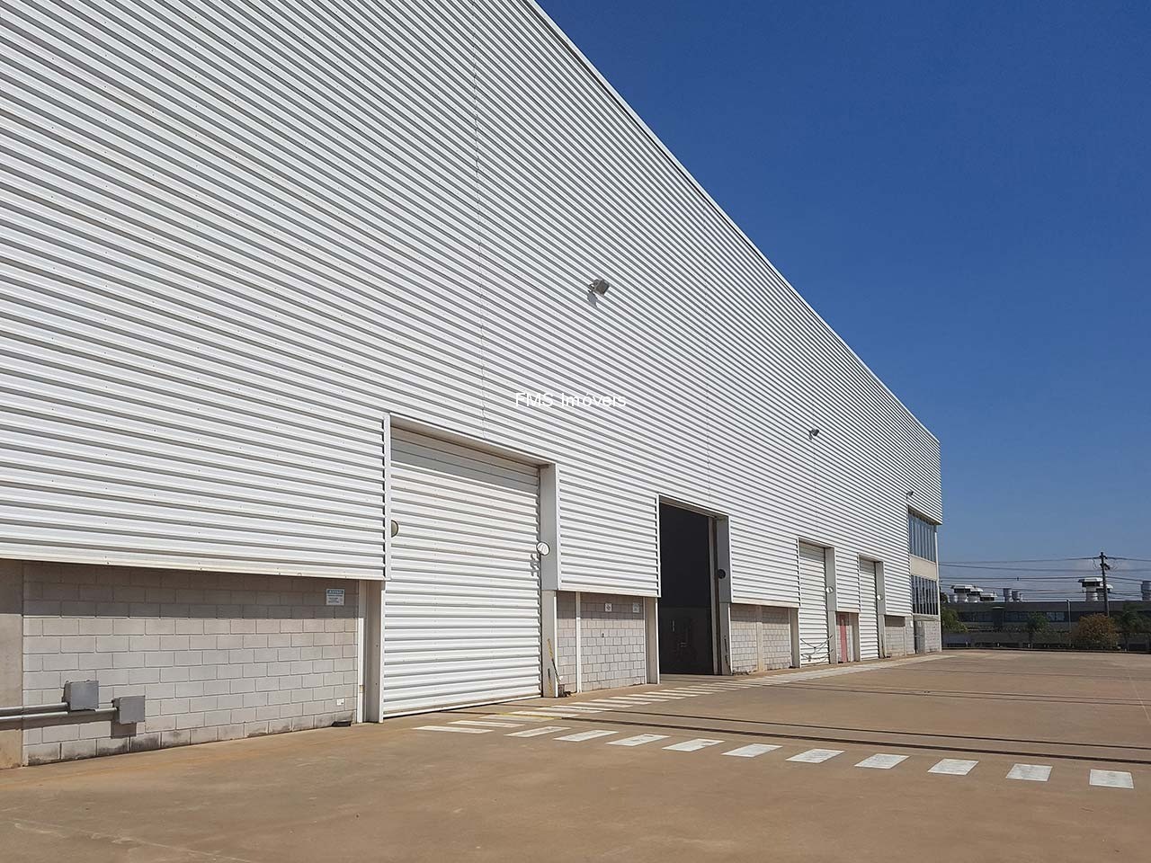 Depósito-Galpão, 13274 m² - Foto 1