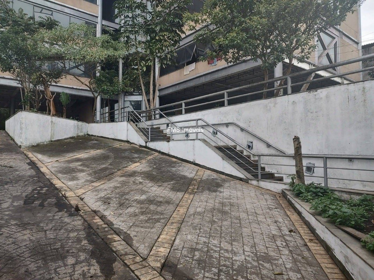 Prédio Inteiro - Foto 17