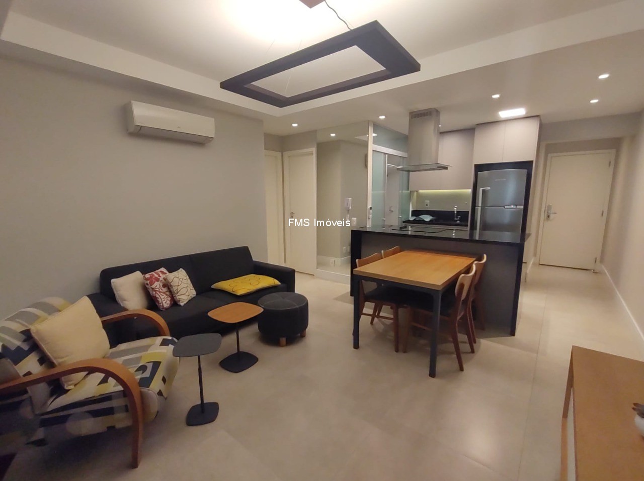 Apartamento, 1 quarto, 61 m² - Foto 1