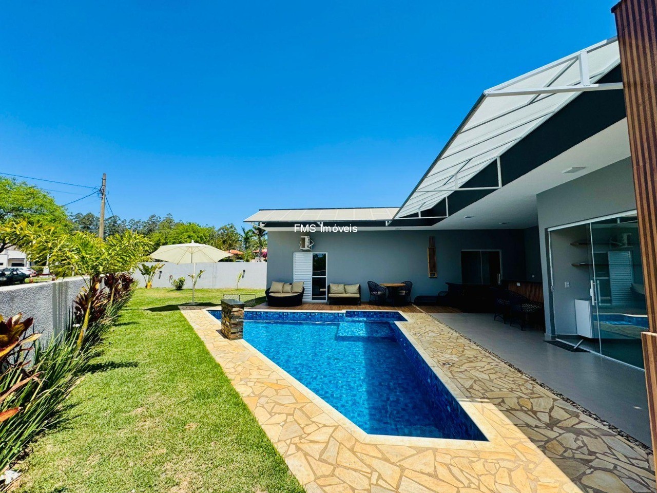 Casa de Condomínio, 4 quartos - Foto 1