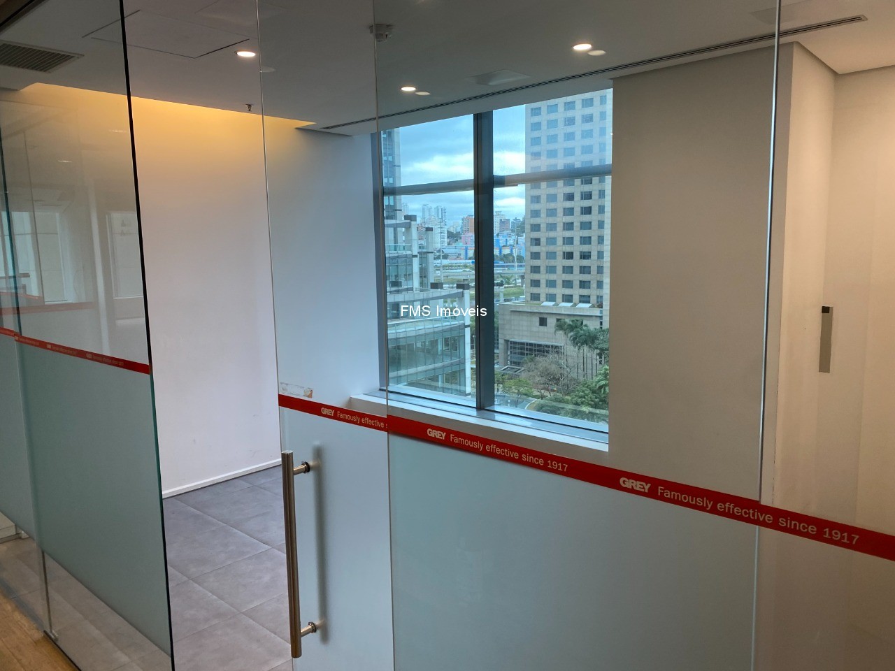 Sala-Conjunto, 2137 m² - Foto 17