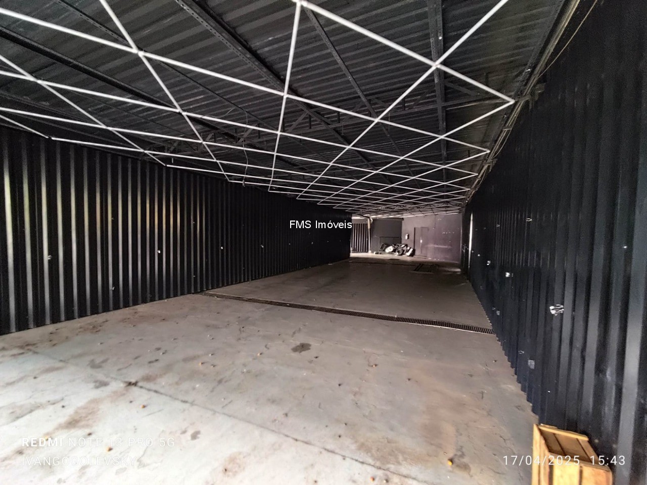 Loja-Salão, 700 m² - Foto 1