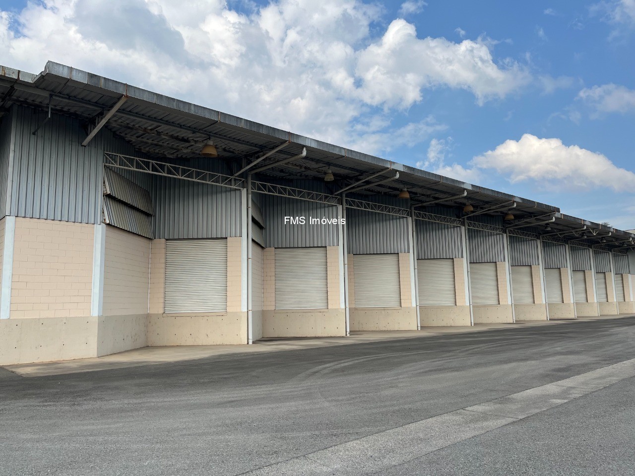 Depósito-Galpão, 12769 m² - Foto 1