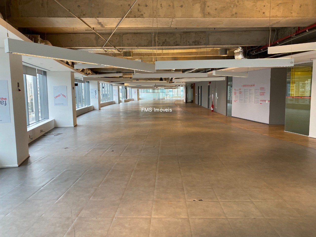 Sala-Conjunto, 2137 m² - Foto 6