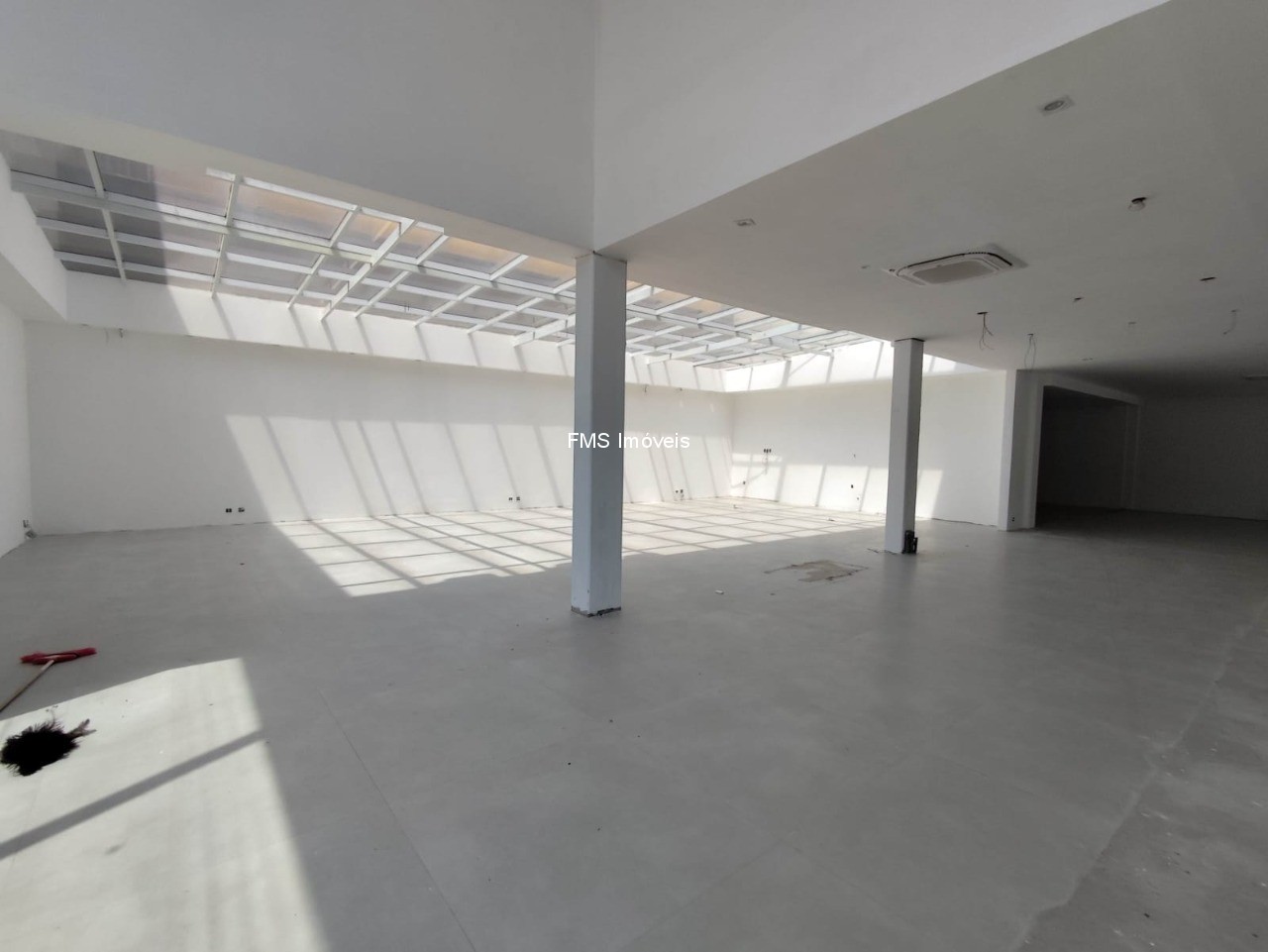 Prédio Inteiro, 1000 m² - Foto 8