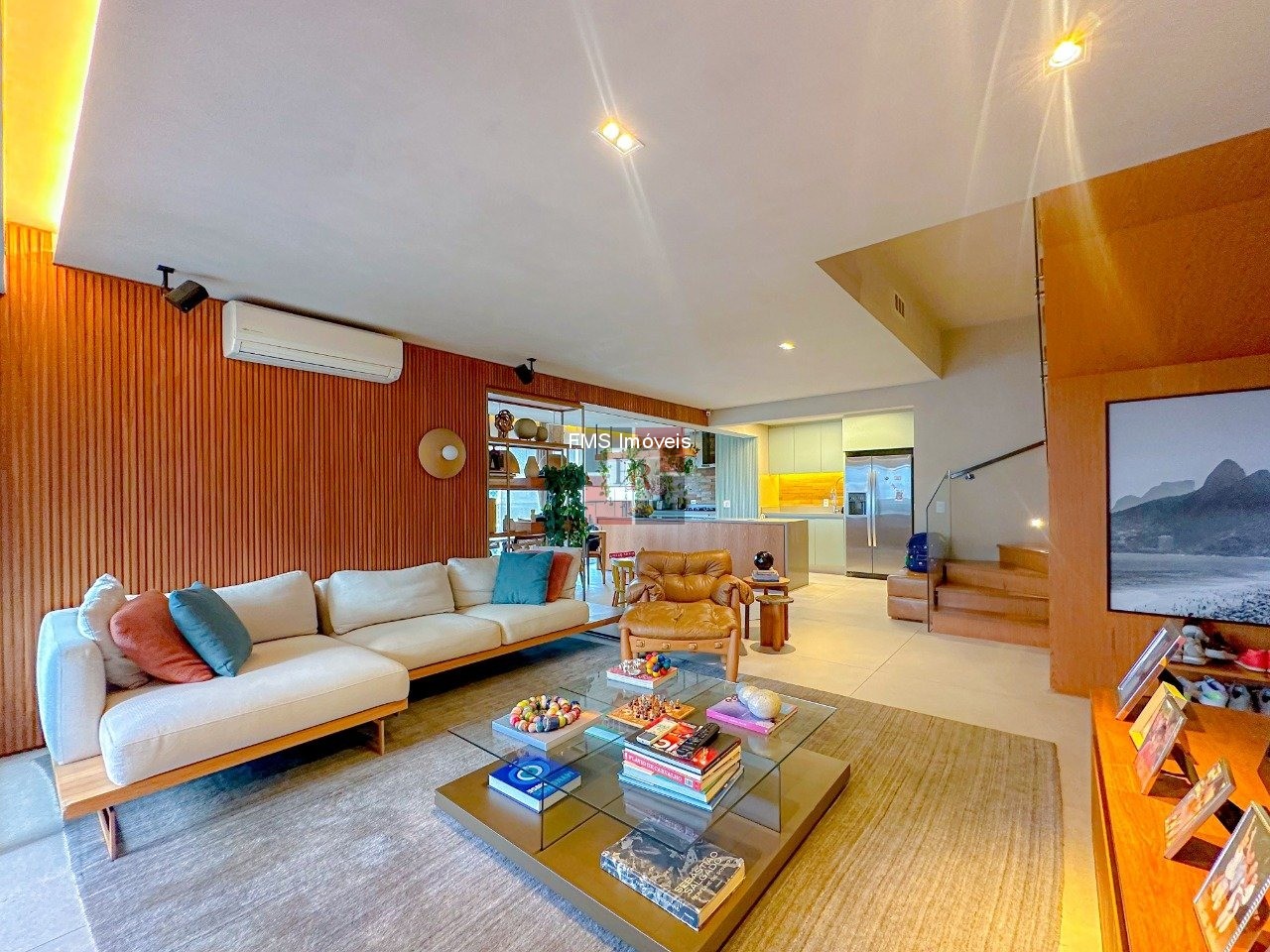 Cobertura, 3 quartos, 229 m² - Foto 1
