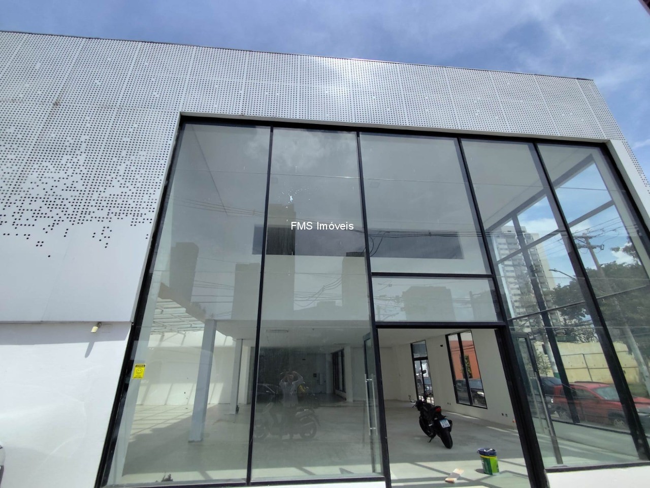 Prédio Inteiro, 1000 m² - Foto 1