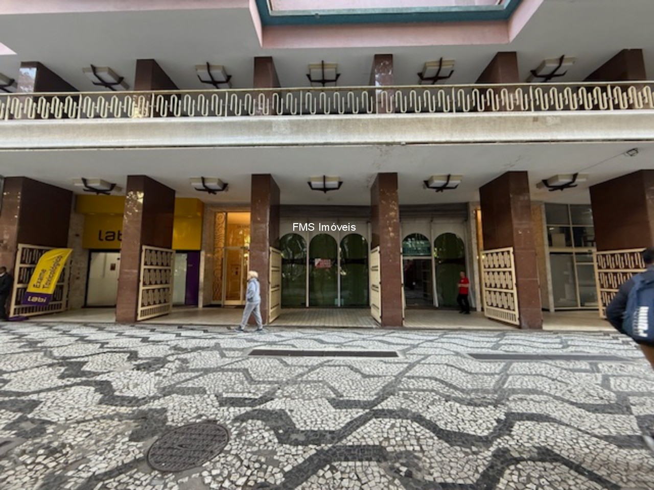 Loja-Salão, 598 m² - Foto 1