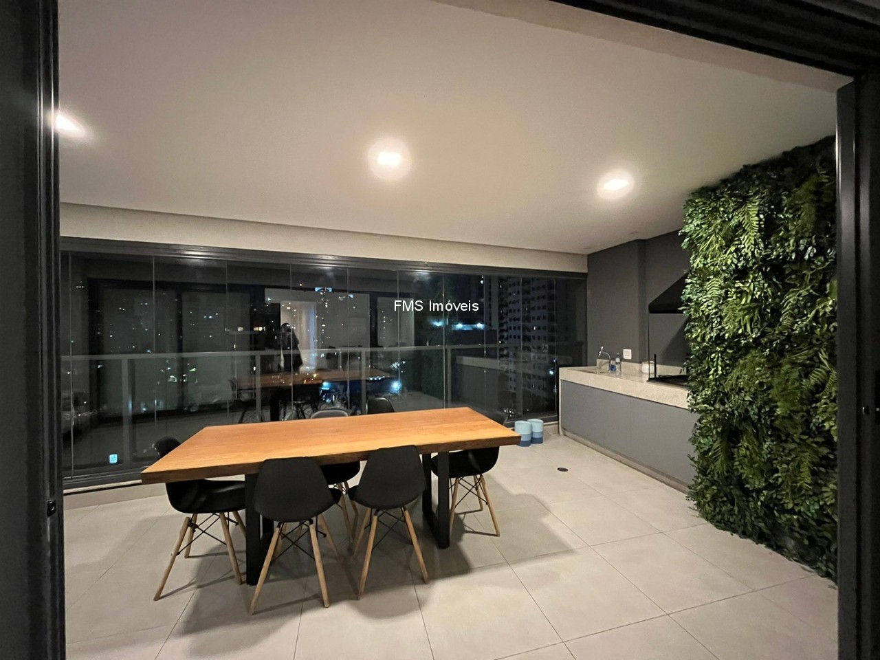 Apartamento, 3 quartos, 117 m² - Foto 2