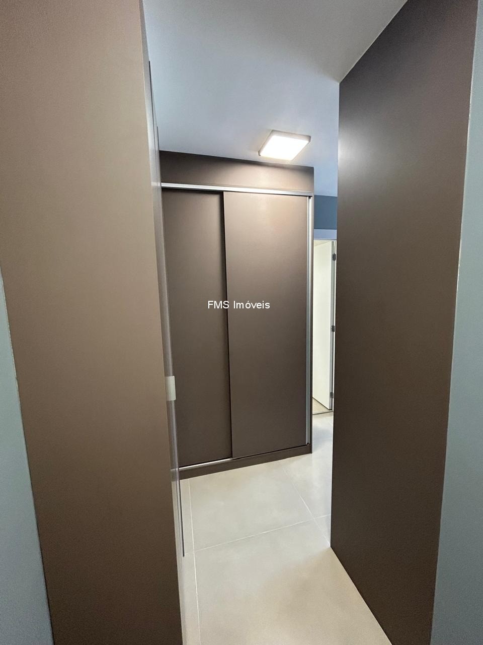 Apartamento, 1 quarto, 29 m² - Foto 2