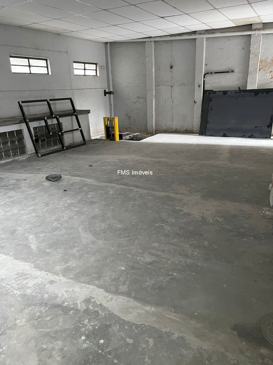 Loja-Salão, 605 m² - Foto 1