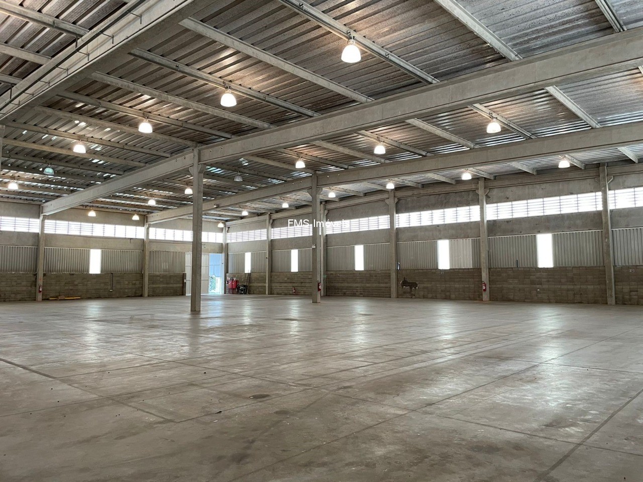 Depósito-Galpão, 3071 m² - Foto 2
