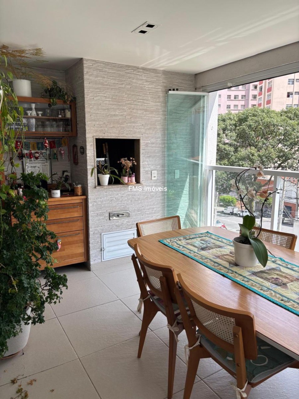 Apartamento, 3 quartos, 134 m² - Foto 2