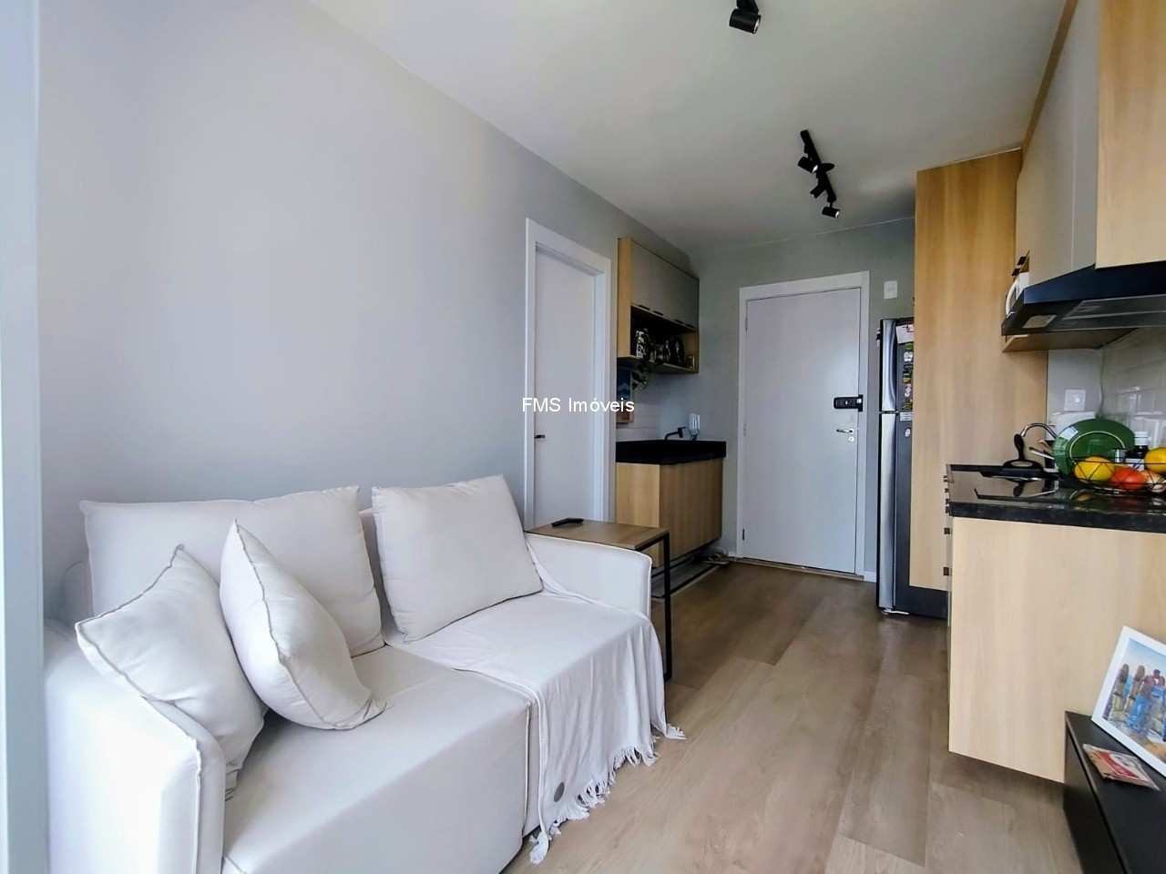 Apartamento, 1 quarto, 27 m² - Foto 1