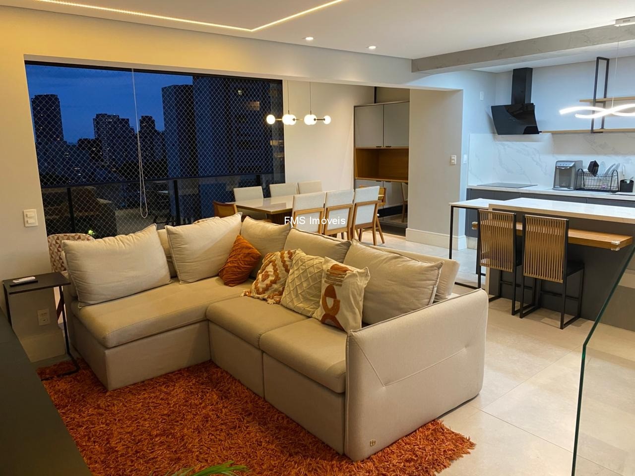 Apartamento, 3 quartos, 240 m² - Foto 1