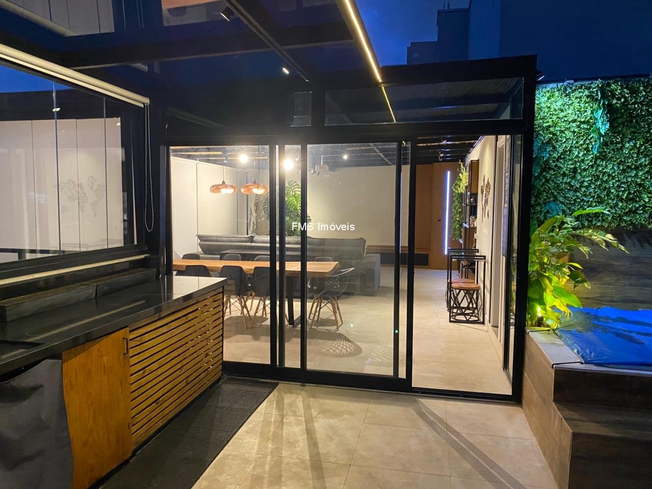 Apartamento, 3 quartos, 240 m² - Foto 2