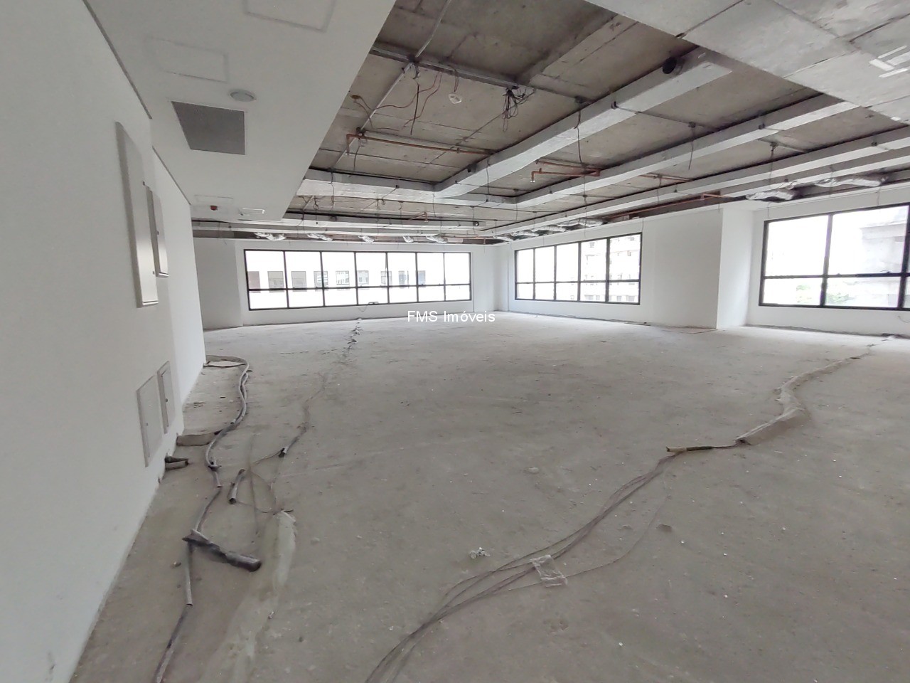 Sala-Conjunto, 677 m² - Foto 1