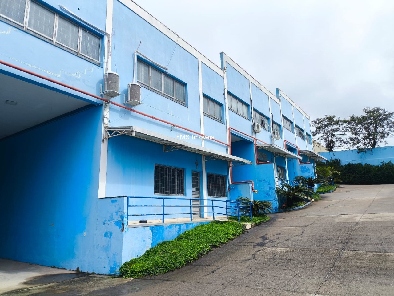 Depósito-Galpão, 570 m² - Foto 1