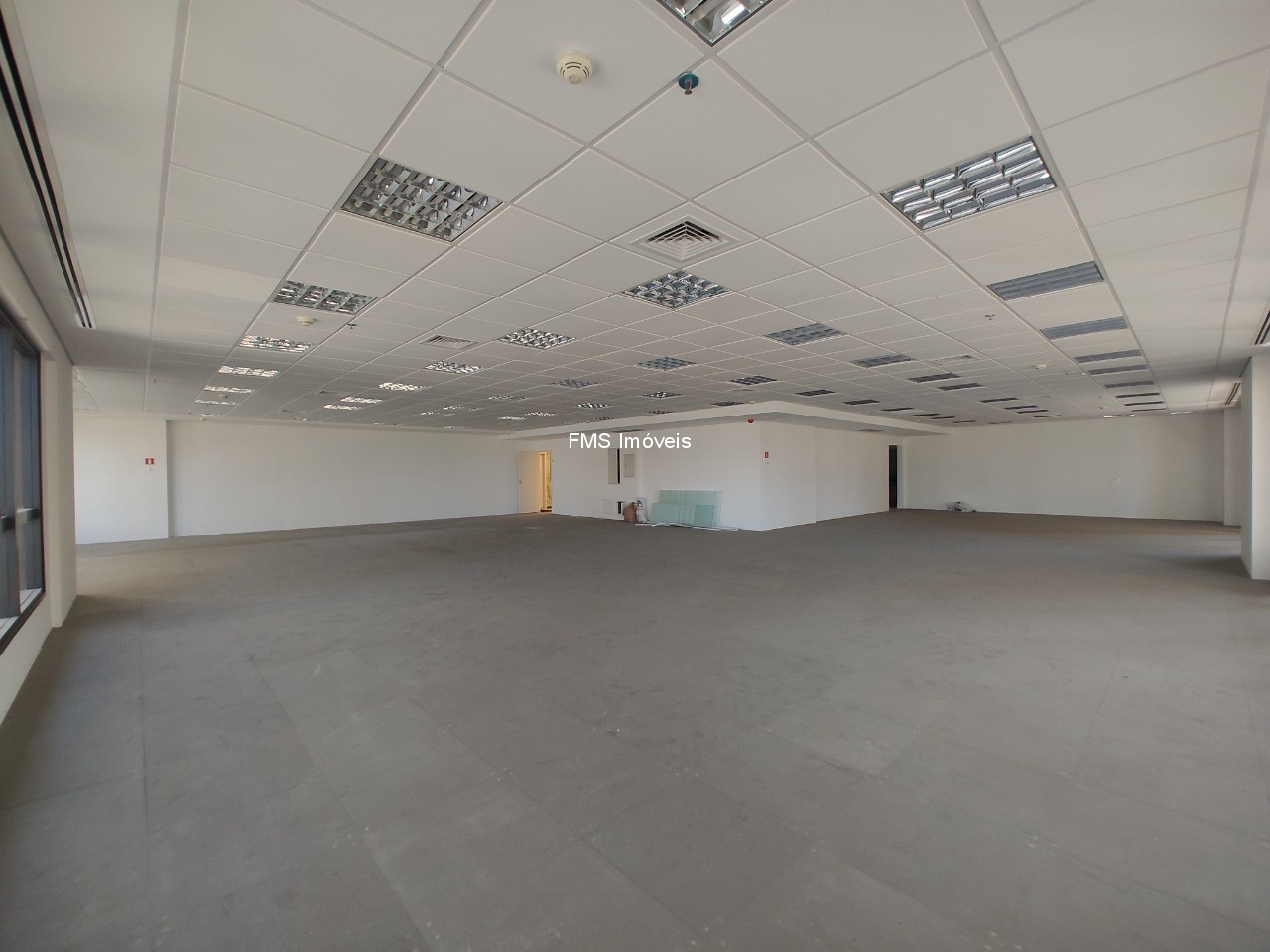 Sala-Conjunto, 1354 m² - Foto 32