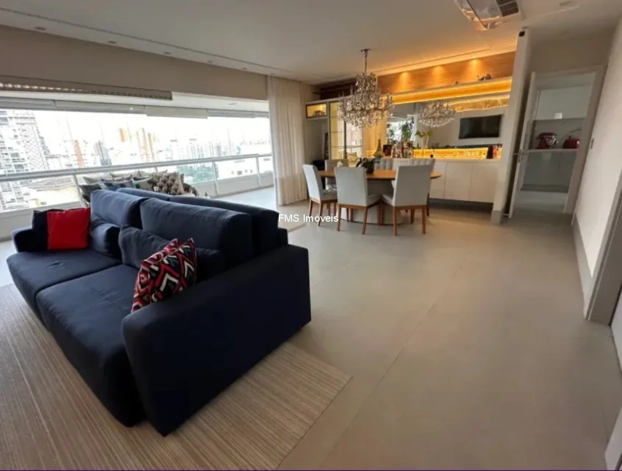 Apartamento, 3 quartos, 211 m² - Foto 1