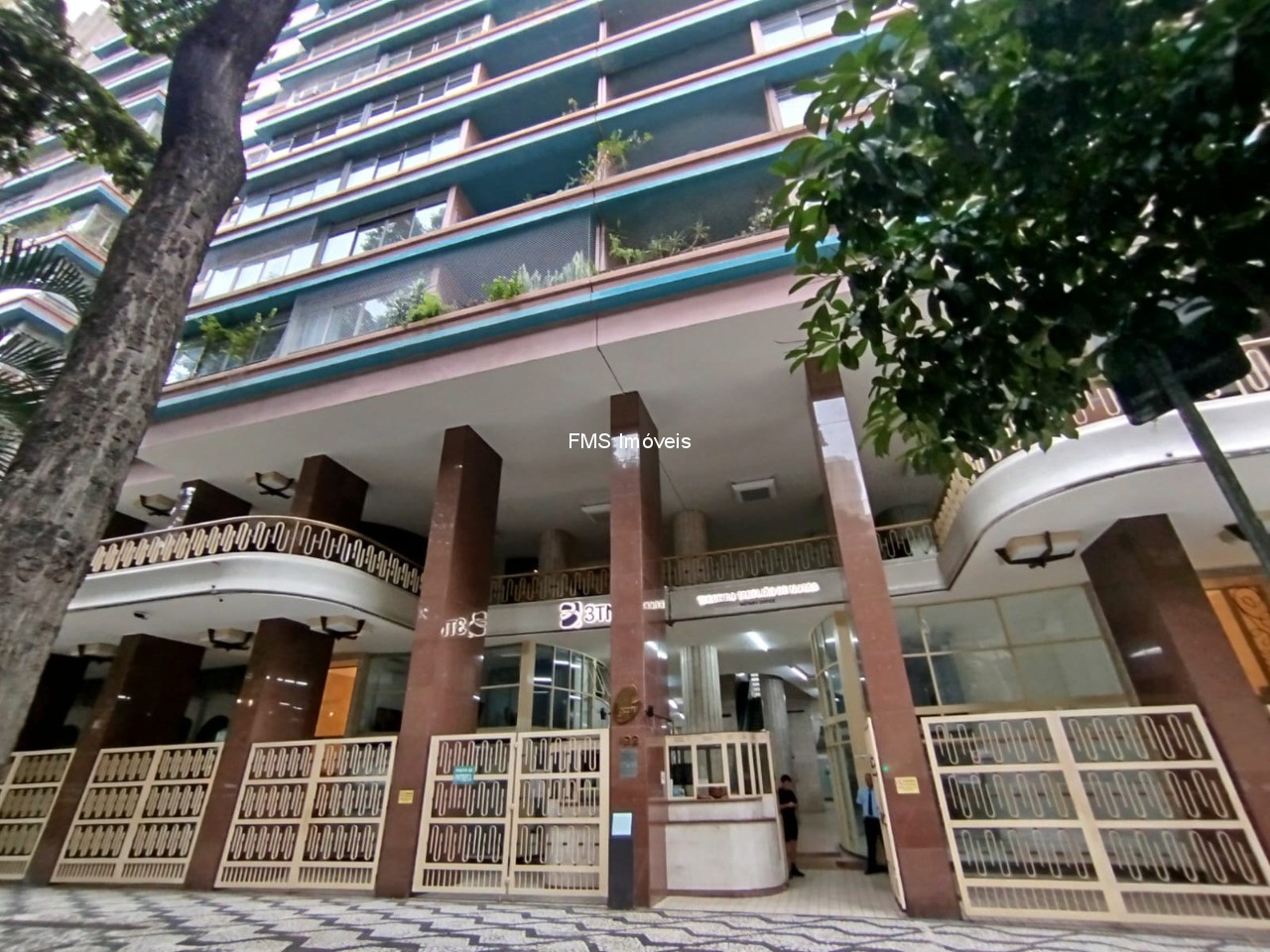Loja-Salão, 130 m² - Foto 1