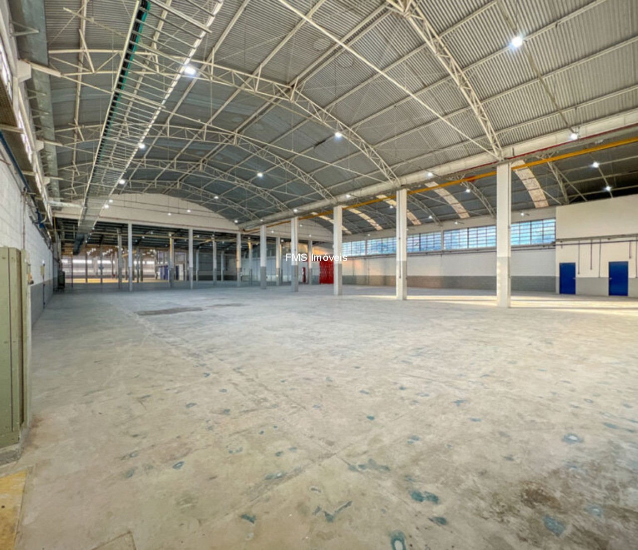 Depósito-Galpão, 4593 m² - Foto 1