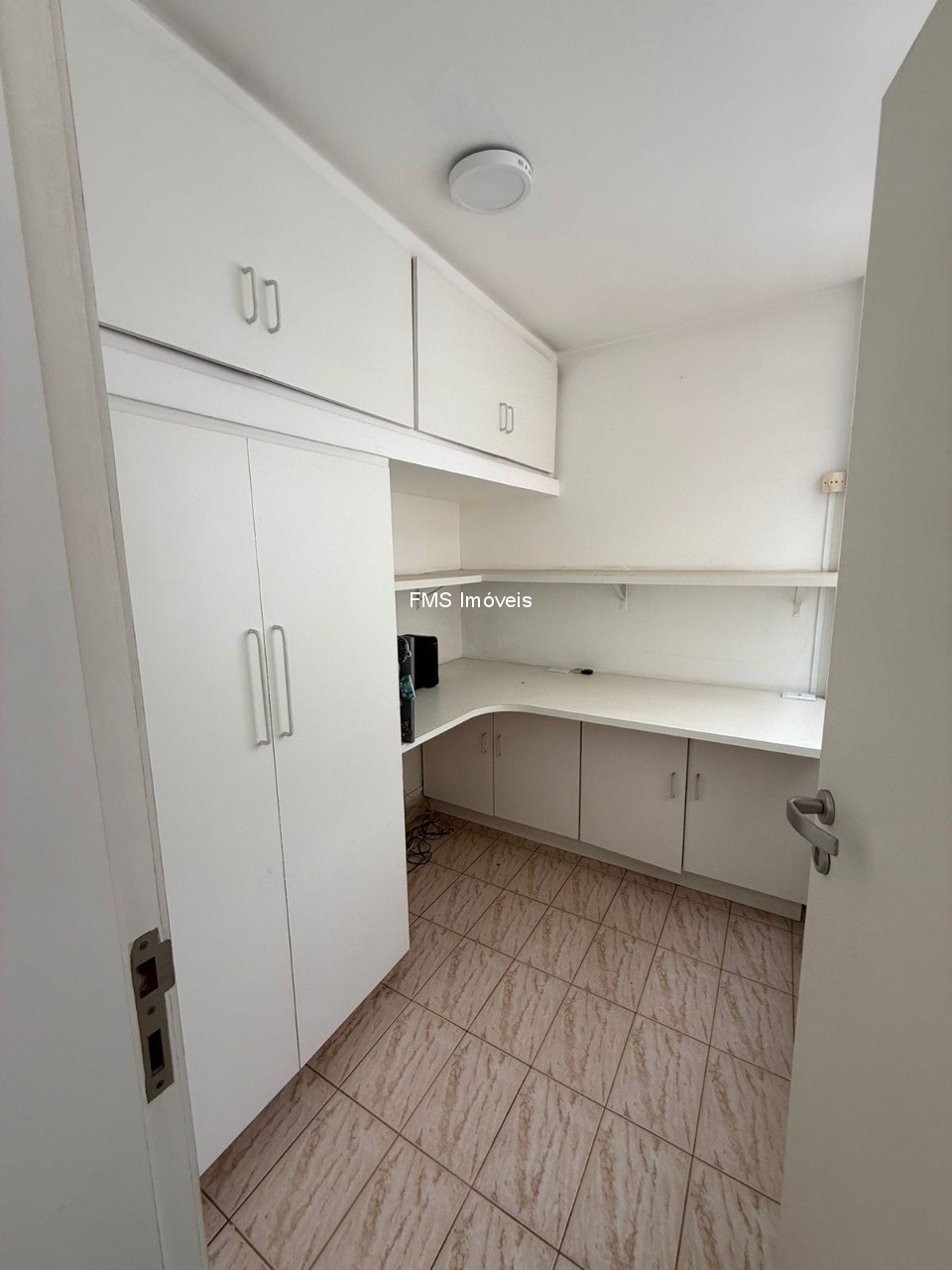 Apartamento, 3 quartos, 160 m² - Foto 2