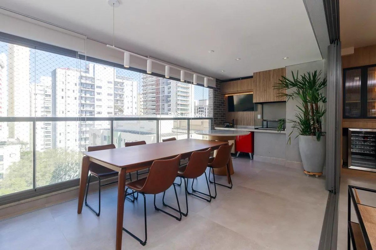 Apartamento, 3 quartos, 141 m² - Foto 2