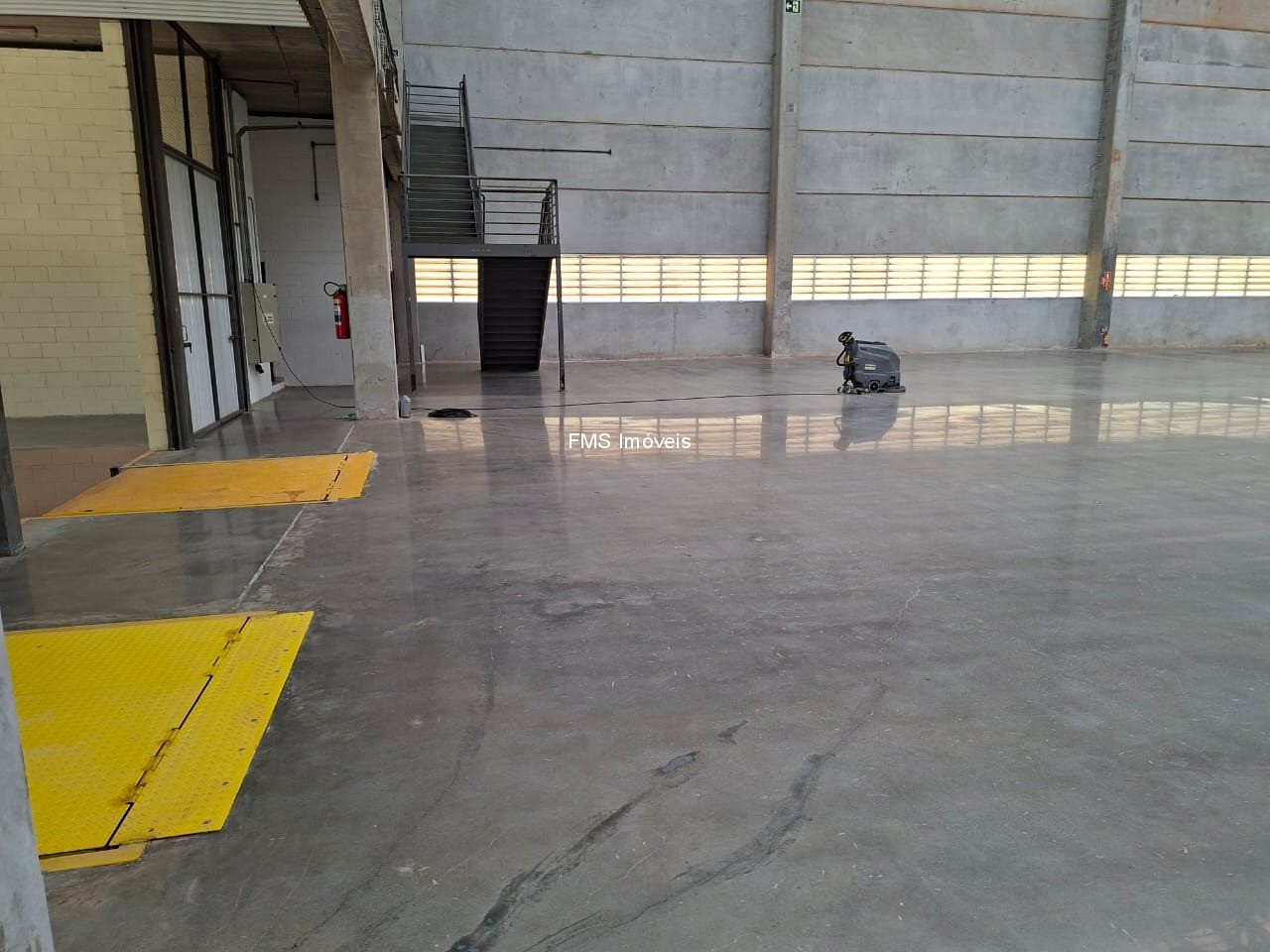 Depósito-Galpão, 750 m² - Foto 5