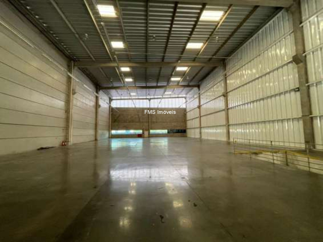 Depósito-Galpão, 1230 m² - Foto 1