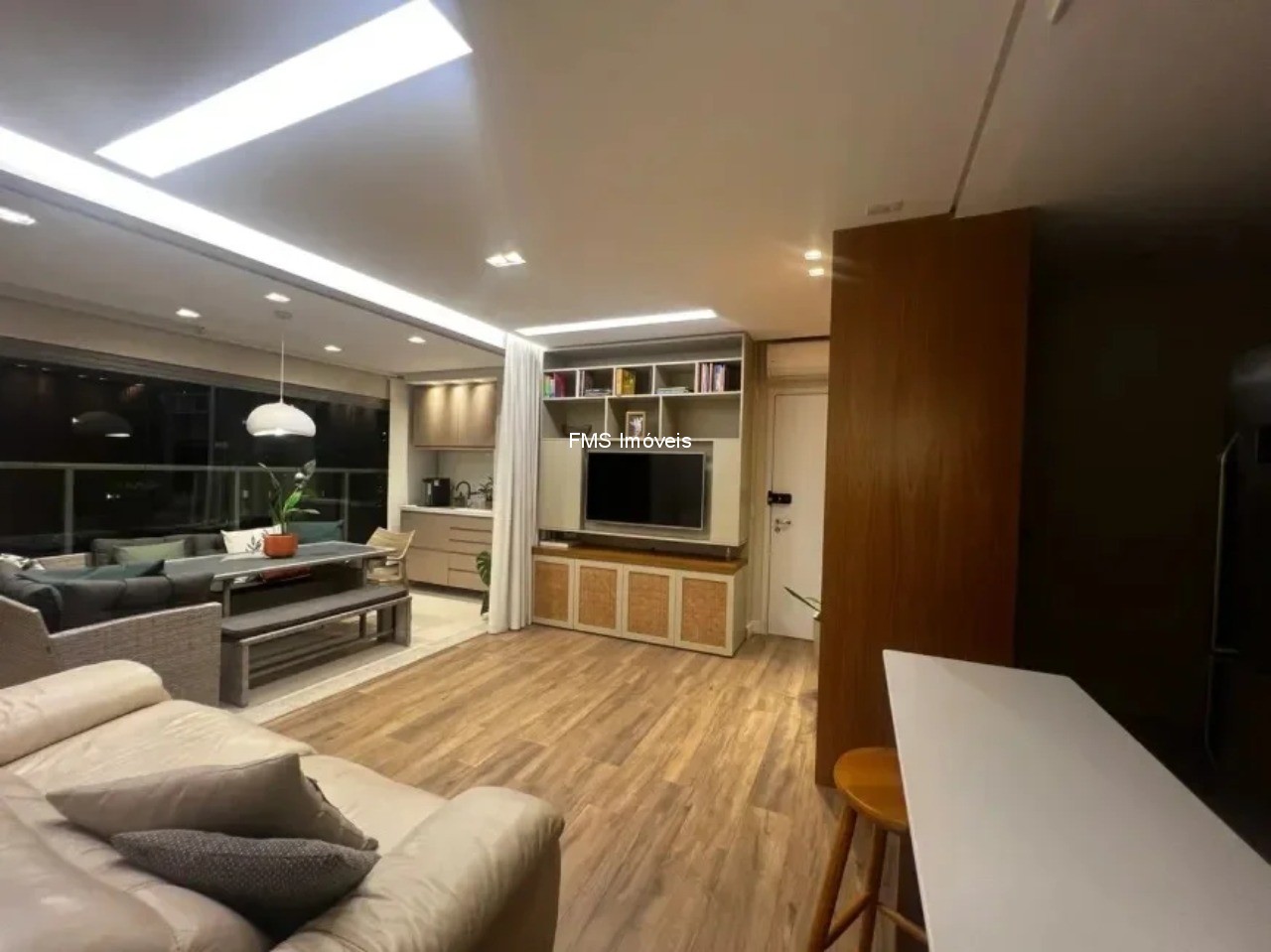 Apartamento, 2 quartos, 74 m² - Foto 1