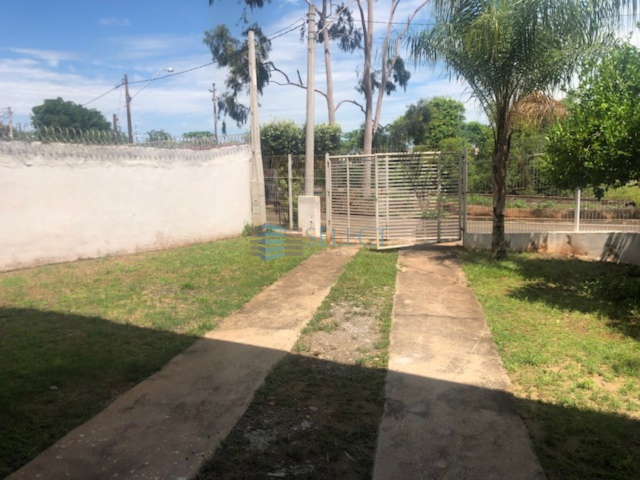 Imóvel Comercial  para aluguel, 250m² — foto 2 de 9