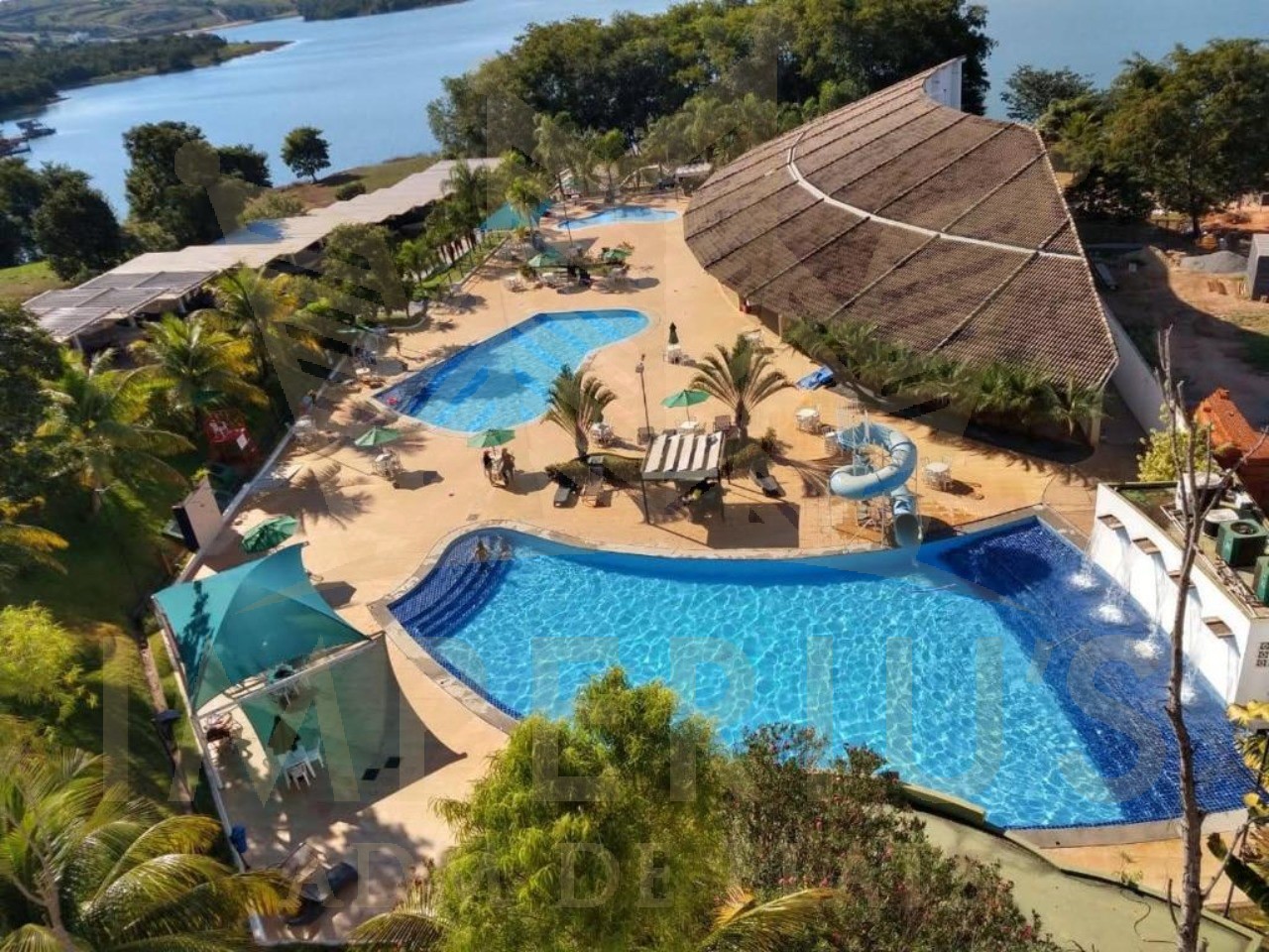 Enseada Náutico Flat , Apto com.01 quarto, sala, copa, banheiro e varanda.