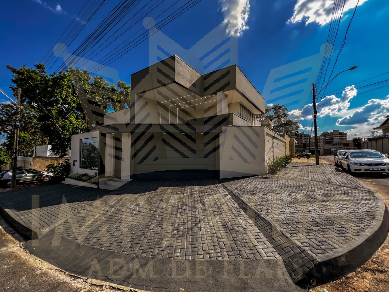 Casa alto padrão no turista 2