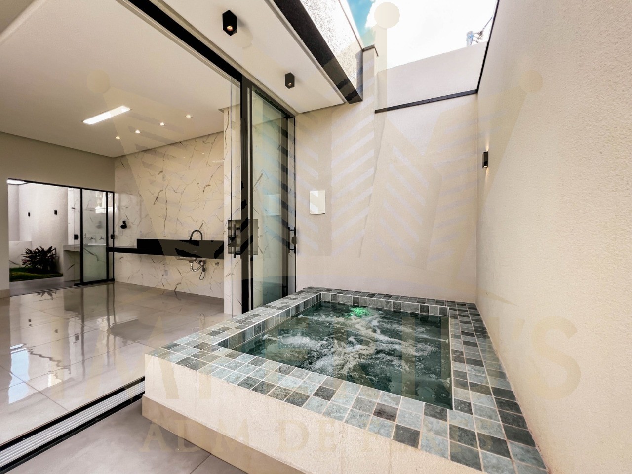 Casa alto padrão no turista 2