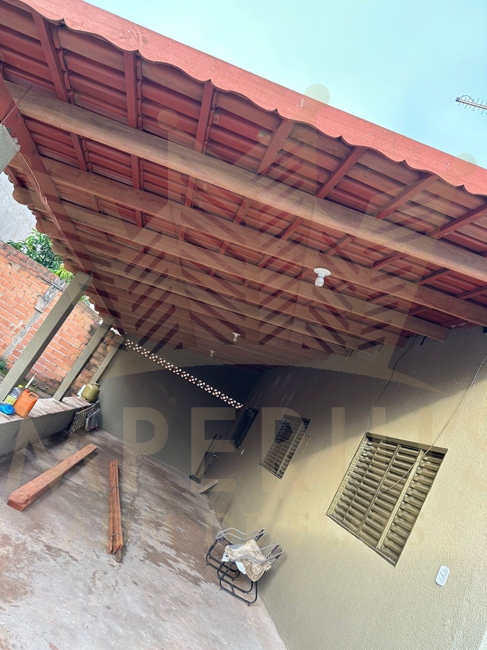 Casa no bairro caldas do oeste, com 4 quartos,