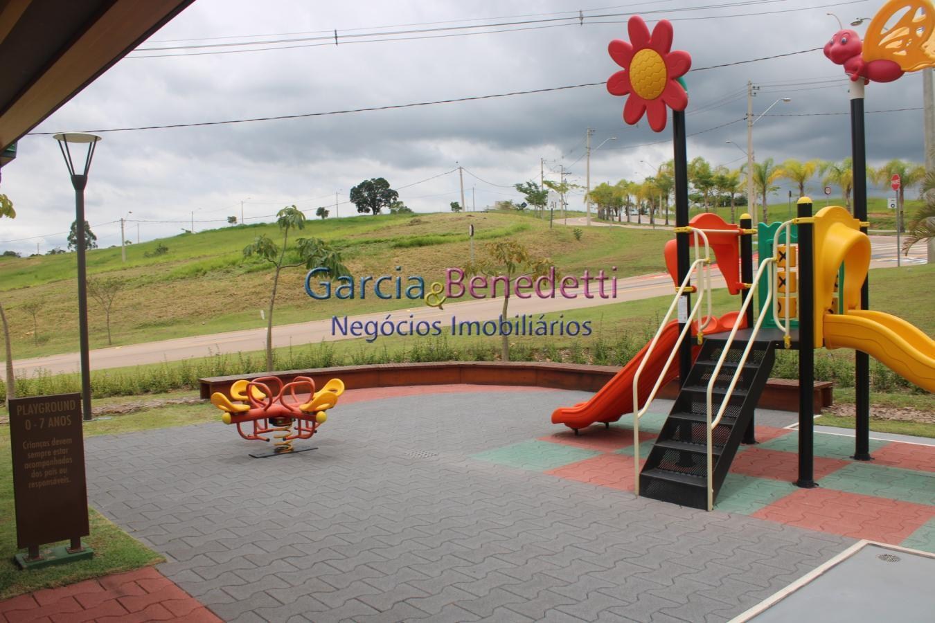Terreno de 1.616,79m² em condomínio à venda em Jundiaí-SP, bairro Medeiros: sua oportunidade de construir o sonho!