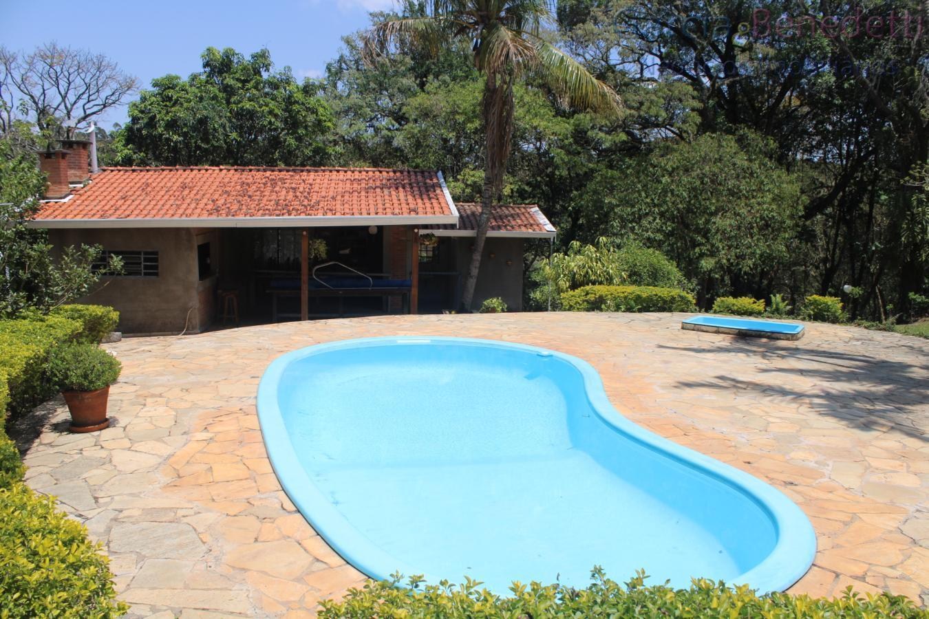 Chácara de luxo no Horto Florestal: 4 quartos, 4 suítes, 3 salas e mais! 630m² - Jundiaí-SP.