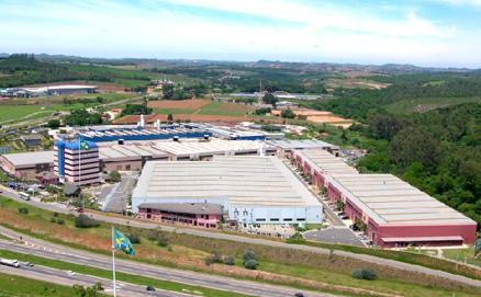 Galpão comercial em condomínio de alto padrão para locação e