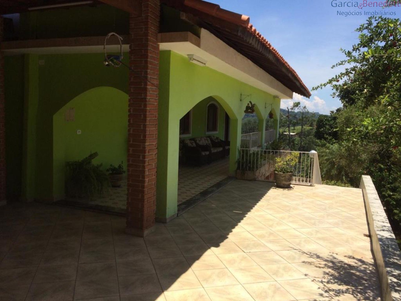 Linda chácara a venda santa isabel sp