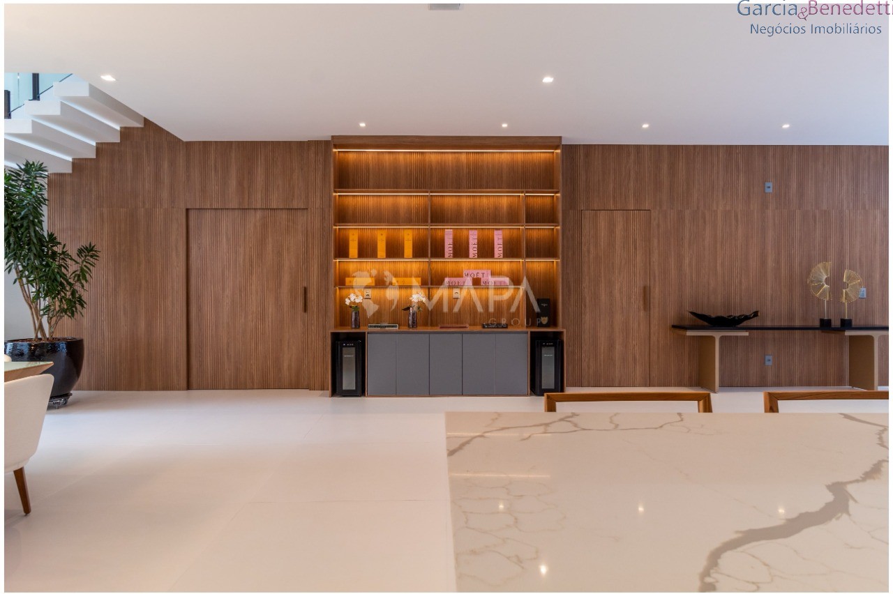 Linda Casa em Condomínio de Altíssimo Padrão - Tamboré Residencial III - Santa de Parnaíba - SP