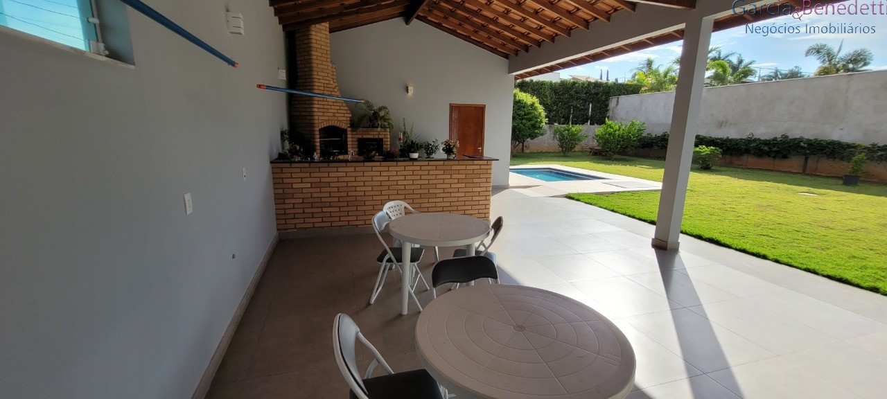 Linda Casa Térrea em Condomínio de Alto Padrão - Residencial dos Lagos - Itupeva - SP