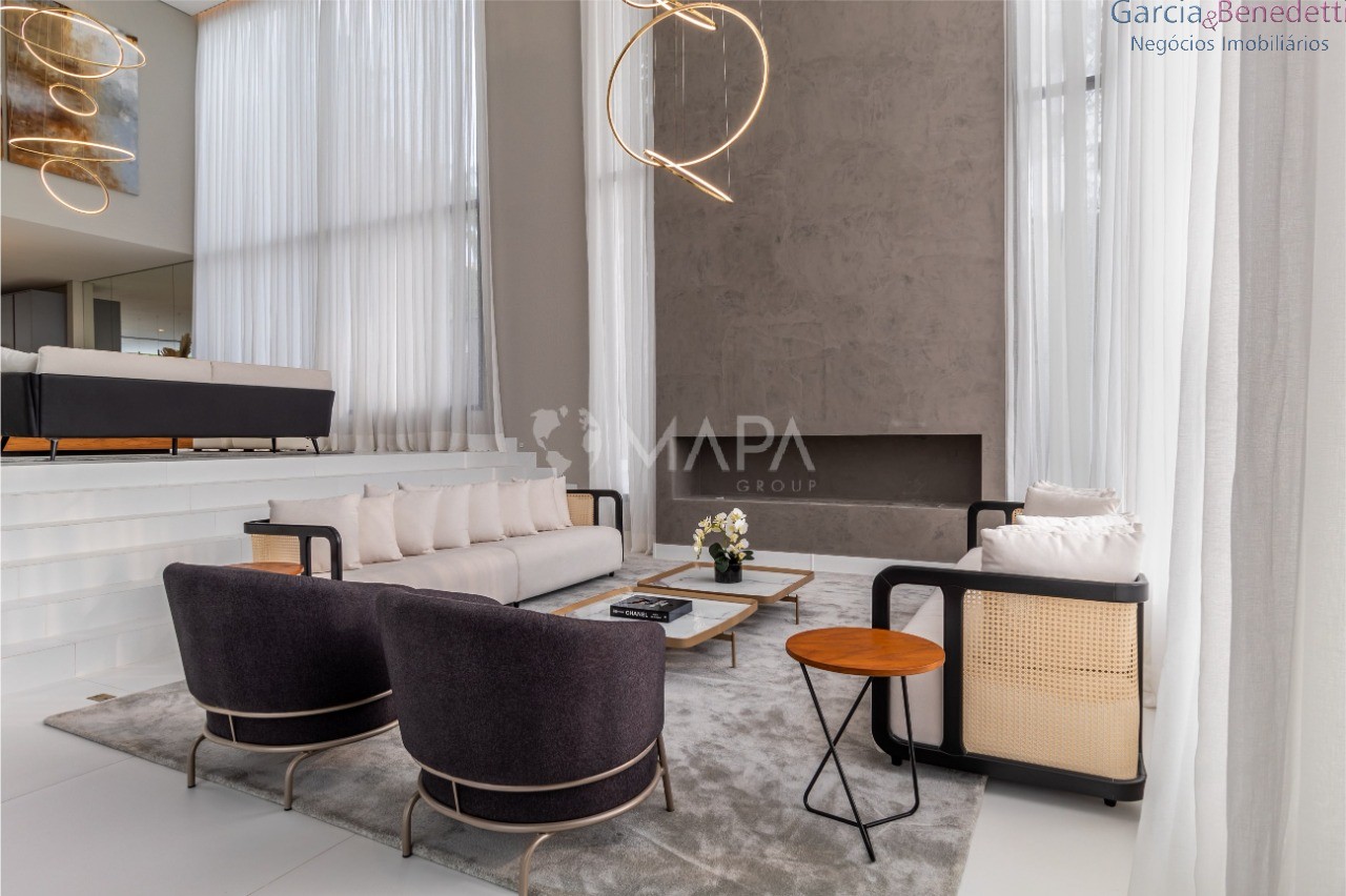 Linda Casa em Condomínio de Altíssimo Padrão - Tamboré Residencial III - Santa de Parnaíba - SP