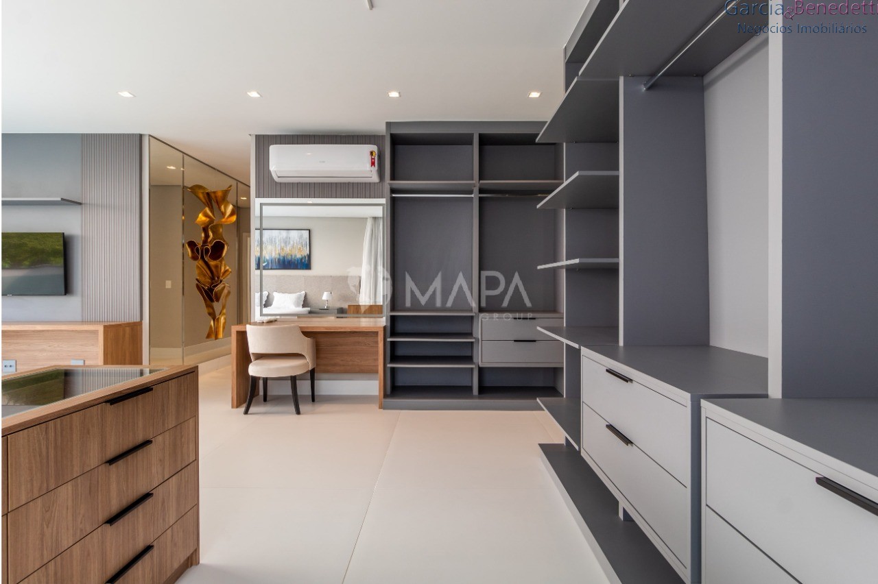 Linda Casa em Condomínio de Altíssimo Padrão - Tamboré Residencial III - Santa de Parnaíba - SP
